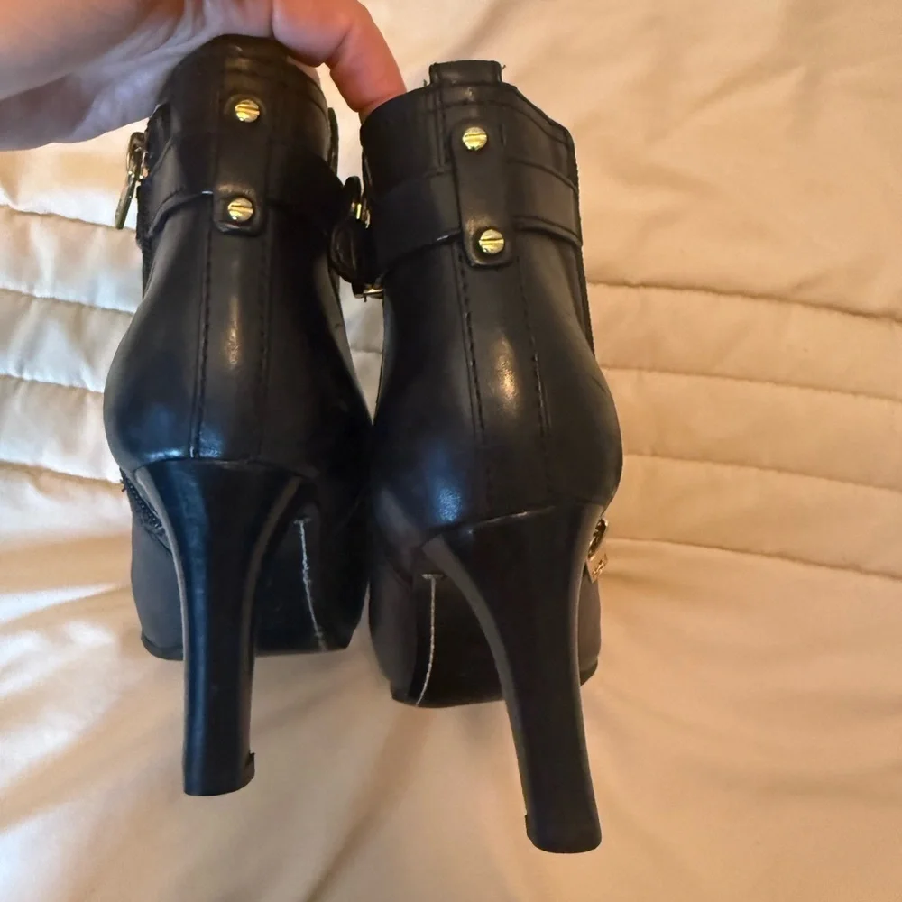Tory Burch Black Leather Heeled Boots